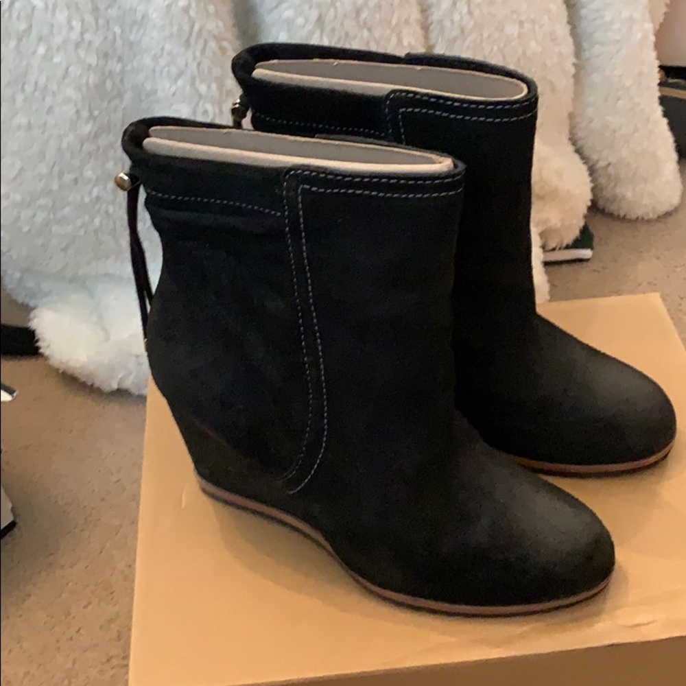 Dr. Scholl’s C-Ireland wedge booties